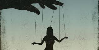 5 Red Flags που Δείχνουν ότι η Σχέση σου Είναι Τοξική